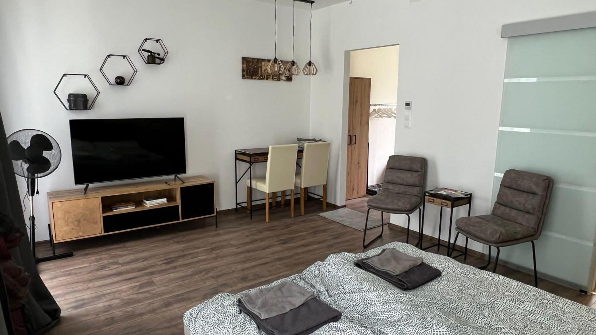 Alpok - Spirit Apartman Park ケーセグ エクステリア 写真